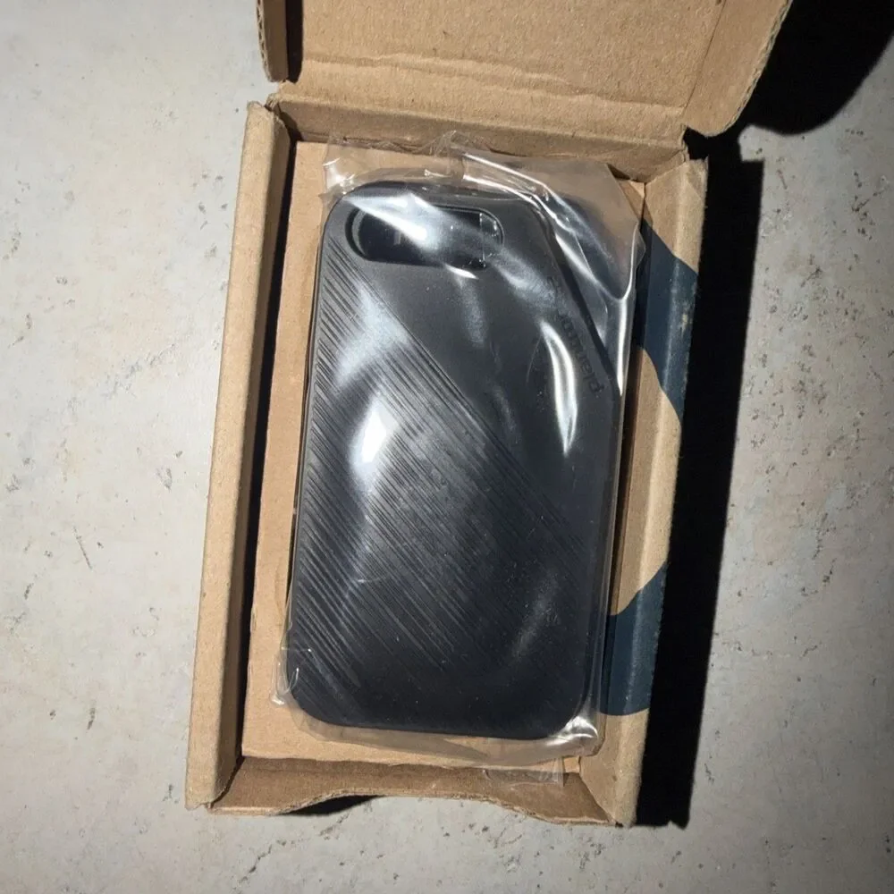 HP Poly Voyager 5200 USB-A UC with BT700 USB-A adapter (TAA version).